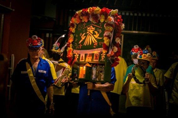 A Arte da Folia de Reis no Rio de Janeiro: tradição, devoção e artesanato  