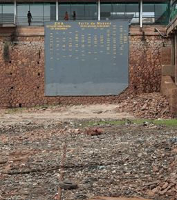 placa_do_porto_de_manaus_que_mede_a_altura_do_rio_solimoes-1.png